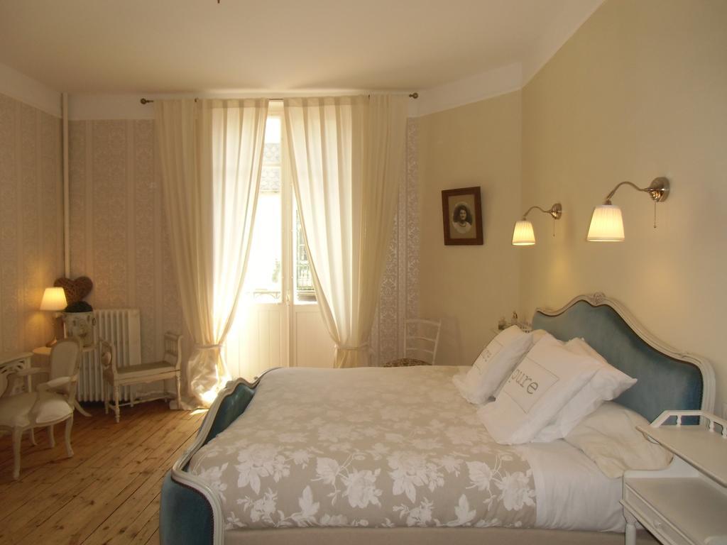 Égliseneuve-dʼEntraigues Hotel De La Providence מראה חיצוני תמונה