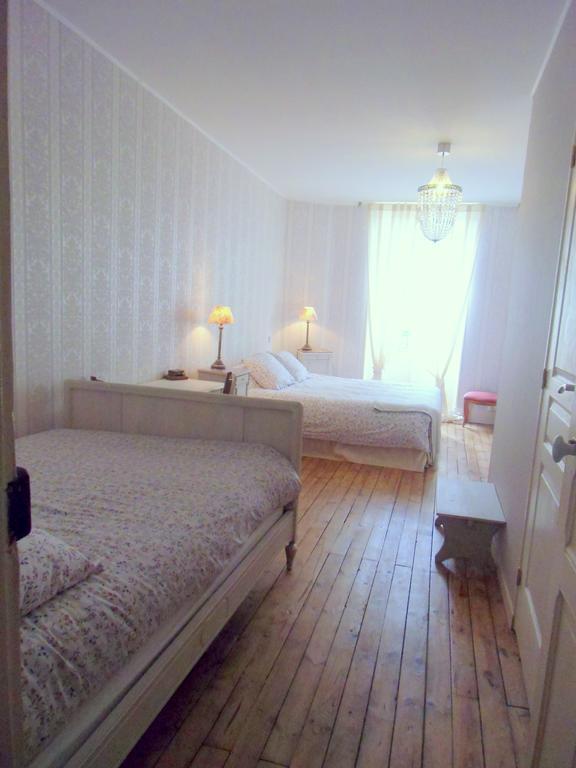 Égliseneuve-dʼEntraigues Hotel De La Providence מראה חיצוני תמונה