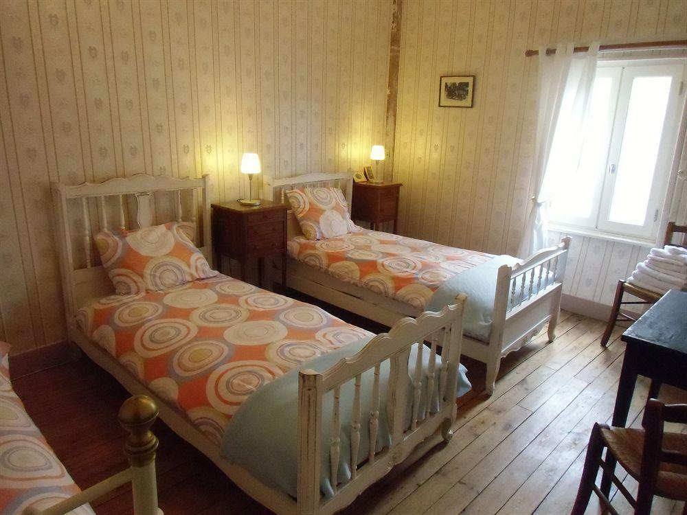 Égliseneuve-dʼEntraigues Hotel De La Providence מראה חיצוני תמונה