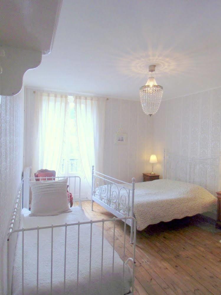 Égliseneuve-dʼEntraigues Hotel De La Providence מראה חיצוני תמונה
